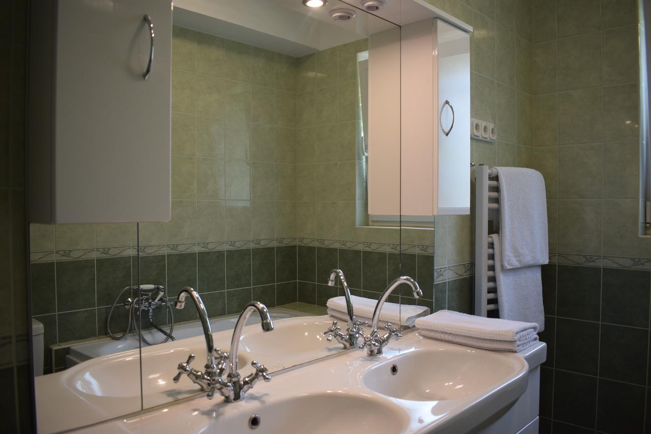 Orient Apartmanhaz Eger Exteriör bild